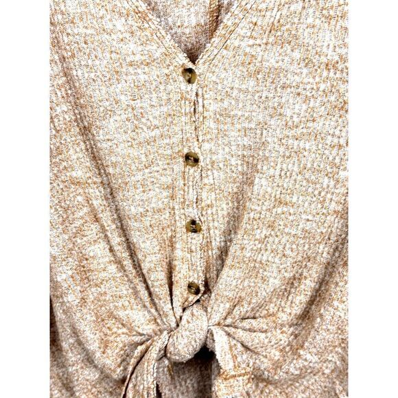 Urban Outfitters "Out From Under" Loose Knit Long Sleeve Button Front Top Sz M - Picture 6 of 6